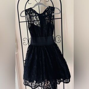 Windsor Black Lace Backless Party Dress | Fit & Flare Tulle Skirt- Size XS - EUC